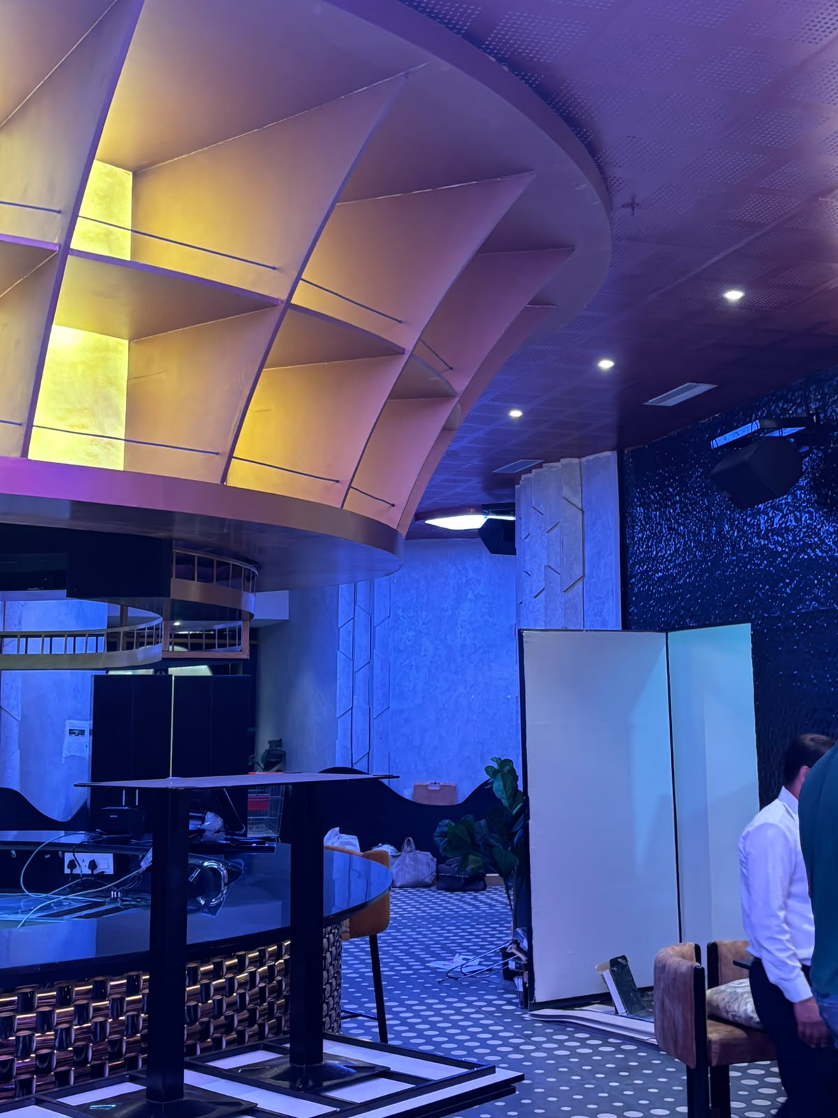Hammerzz The luxury lounge - Indore chooses Martin audio as their sound partner. Gallery 7