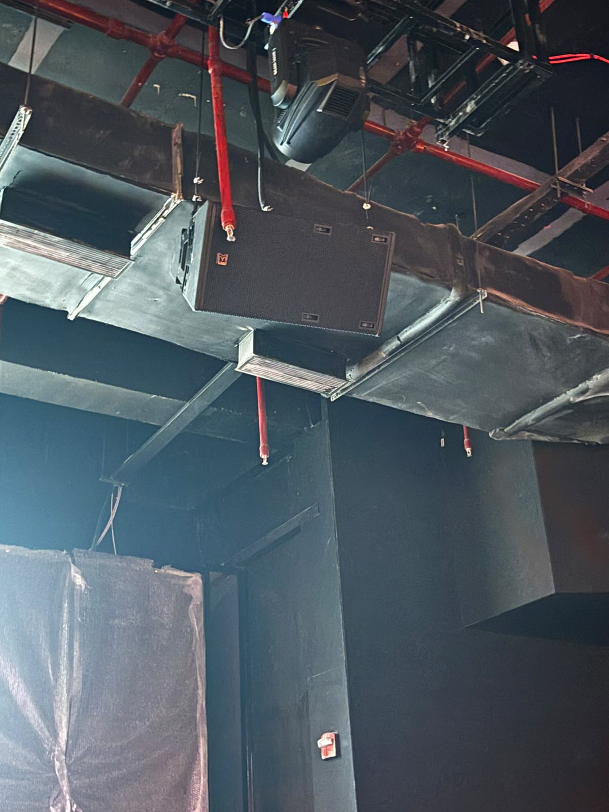 Hammerzz The luxury lounge - Indore chooses Martin audio as their sound partner. Gallery 5