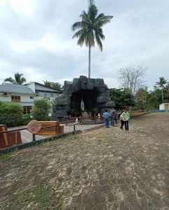St. Joseph's Church, Pullur - Kerala Gallery 8