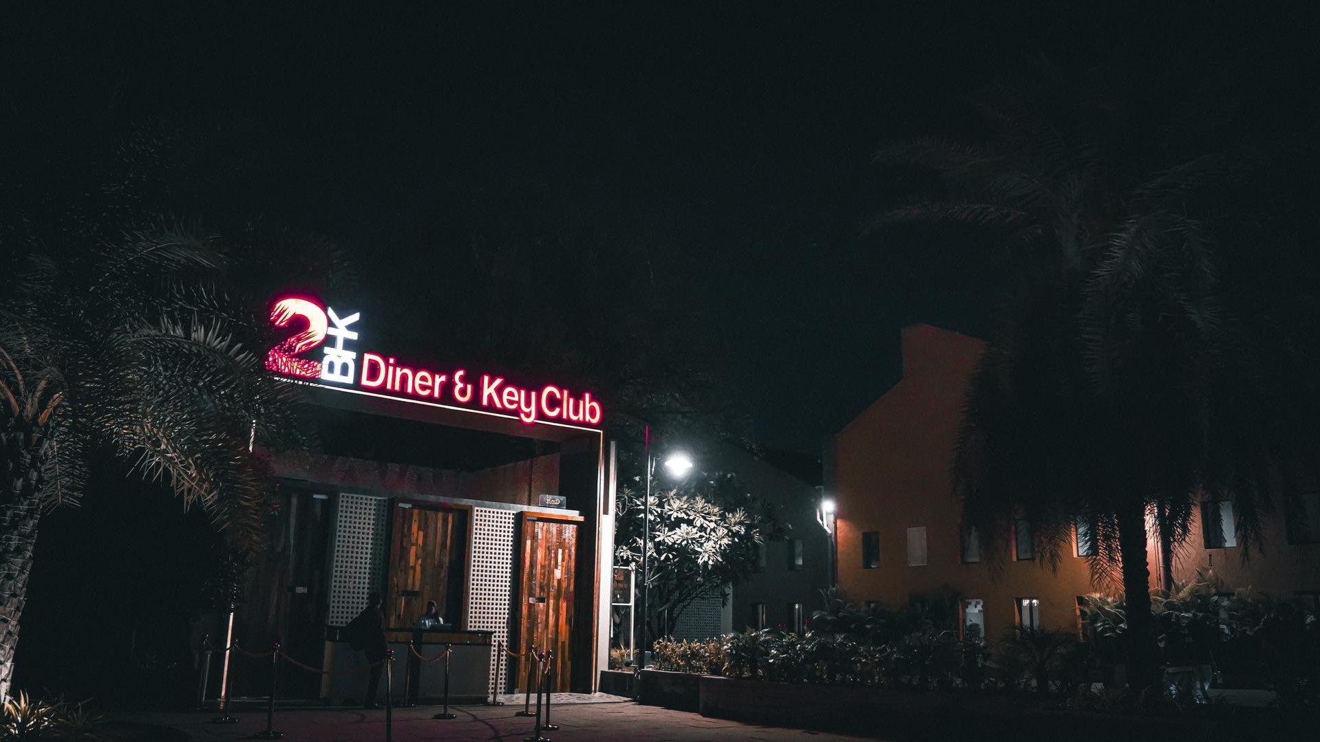 2 BHK Diner and Key Club - Pune Gallery 3