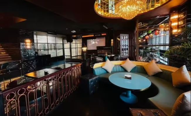 Sky Glass Brewing Co. -Lucknow Gallery 11