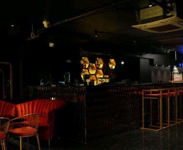 Pune High Lounge & Rooftop Bar, Pune