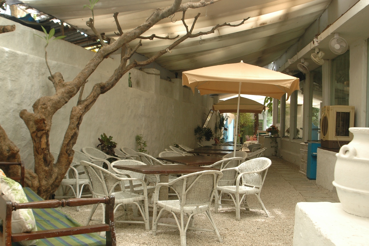 Olive Bar & Kitchen