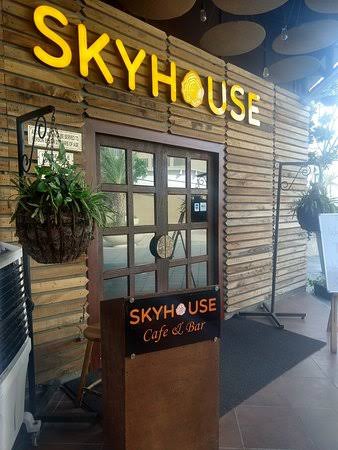 Skyhouse Bar & Café