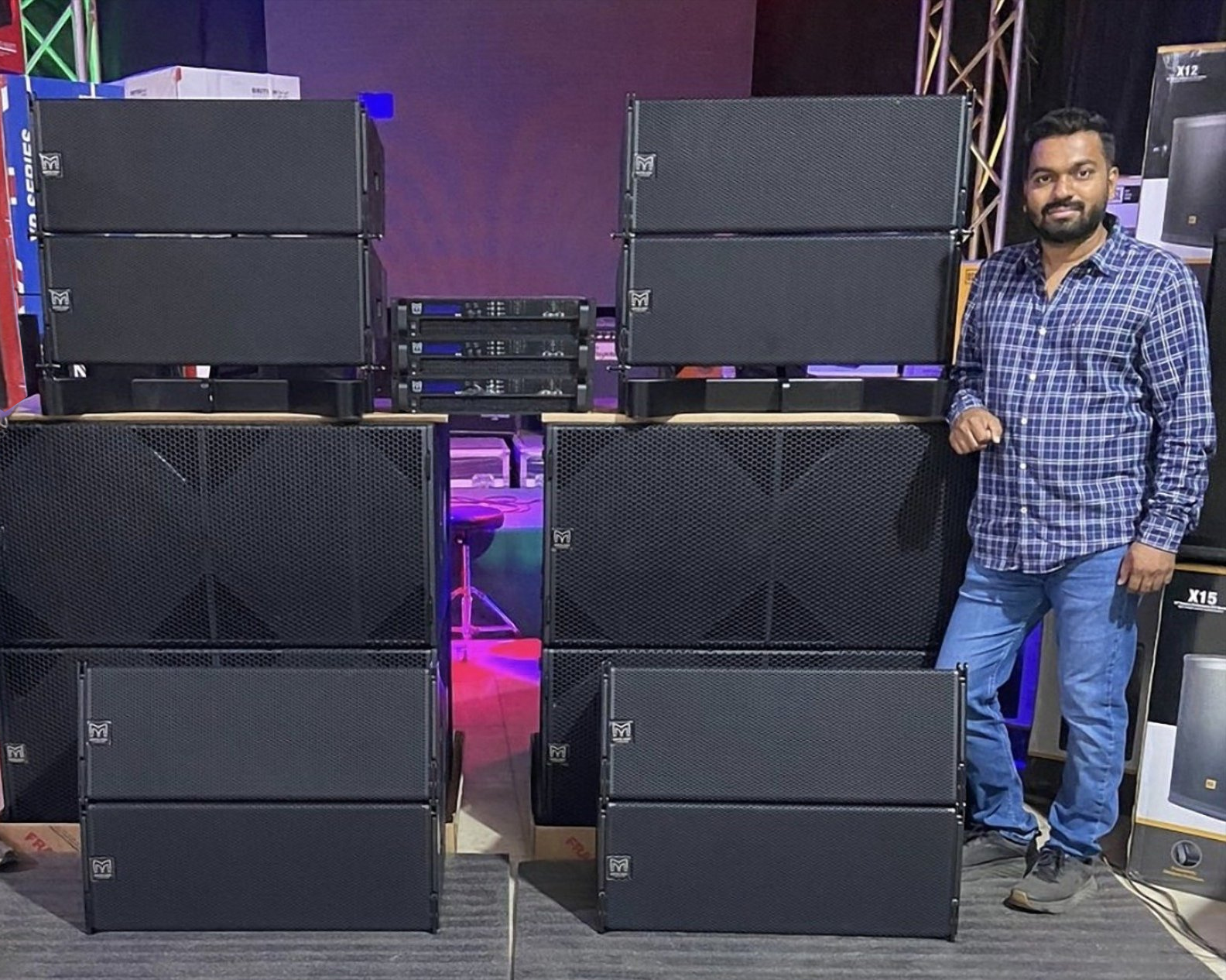 Global Production Services hailed as trend-setters for acquiring India’s first Martin Audio WPC line-array system. Gallery 2