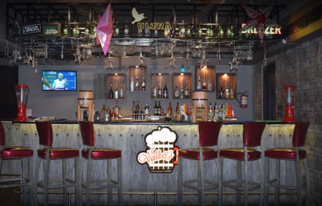 Walker's Village, Night Club