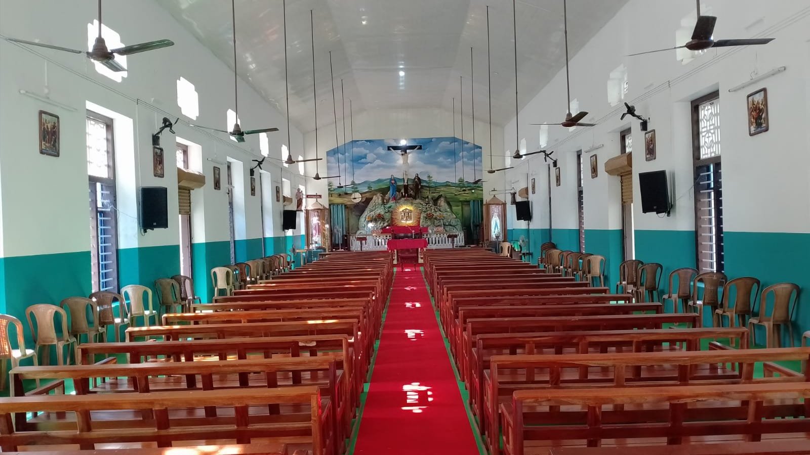 Sacred Heart Church, Angadikadavu - Kerala chooses British Acoustics as their sound partner. Gallery 3