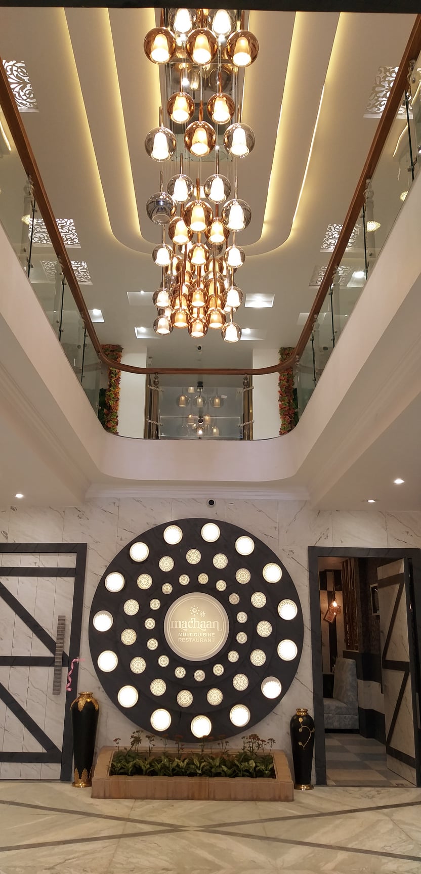 Rajasthan's Radhe Badhe Restaurant